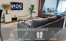 Deluxe Seaview Suite Twin Bed By The Only Bnb